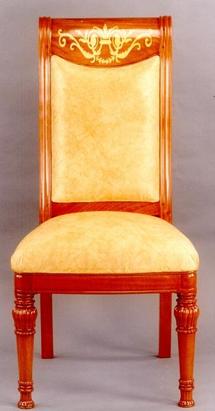 Leonardo Chair